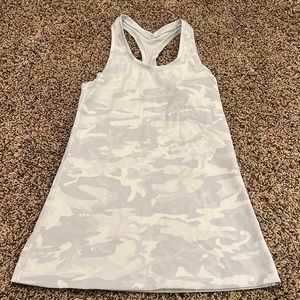 Lululemon White Camo Tank, size 8